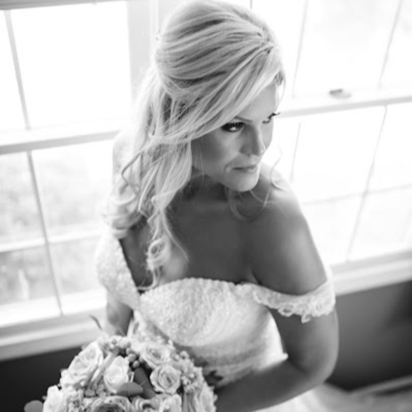 Meet your Posher, Haley - Picture 1 of 1